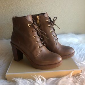 NIB Michael Kors Kim Lace Up Bootie